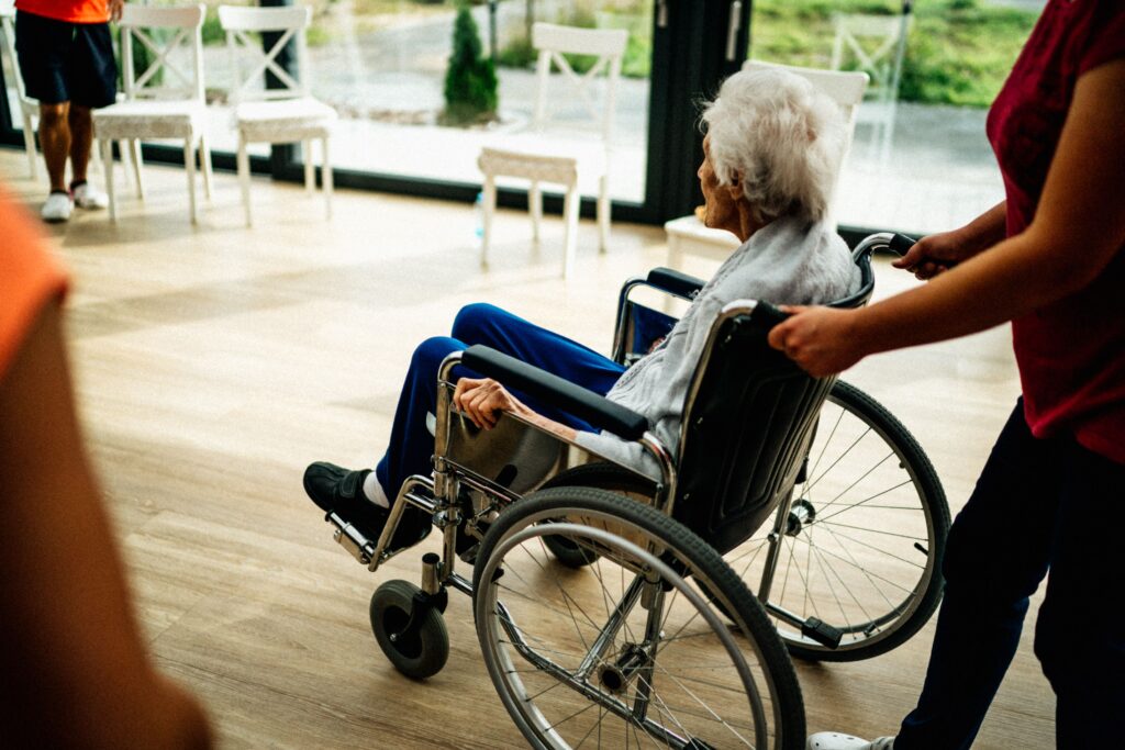 Featured image for How do I Move a Nursing Home Resident Across the Country?